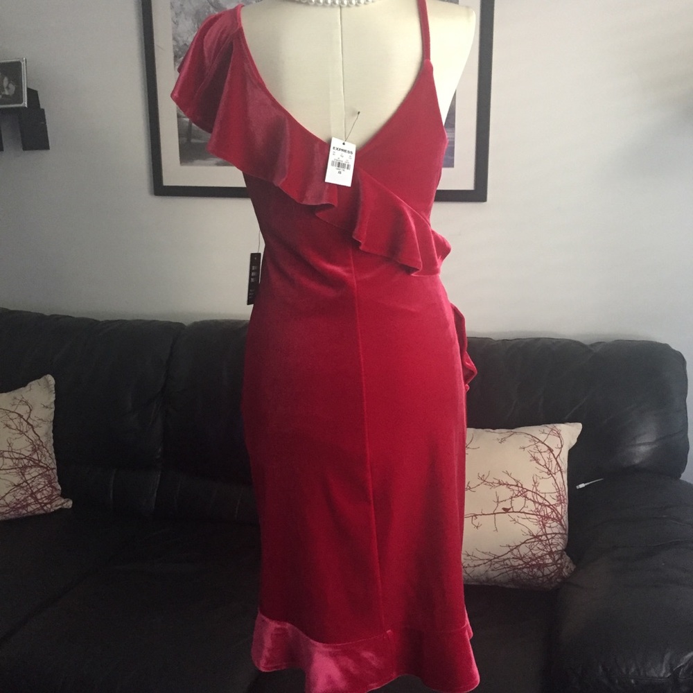 ❤️NWT Red Velvet Ruffle One Shoulder Dress XS - Picture 5 of 7